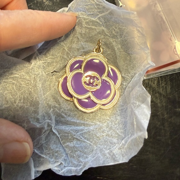Fashion Purple Camellia Flower Zip Pull Charm - Picture 4 of 4